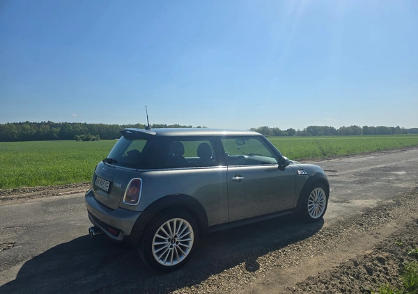 MINI Cooper S cena 19900 przebieg: 250700, rok produkcji 2007 z Puławy małe 326